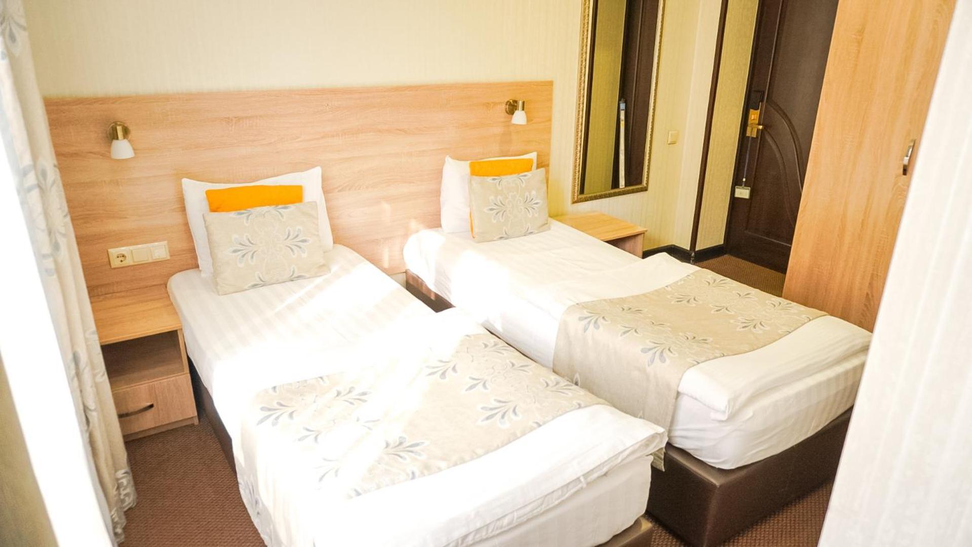 Silk Way Hotel Almati Kültér fotó