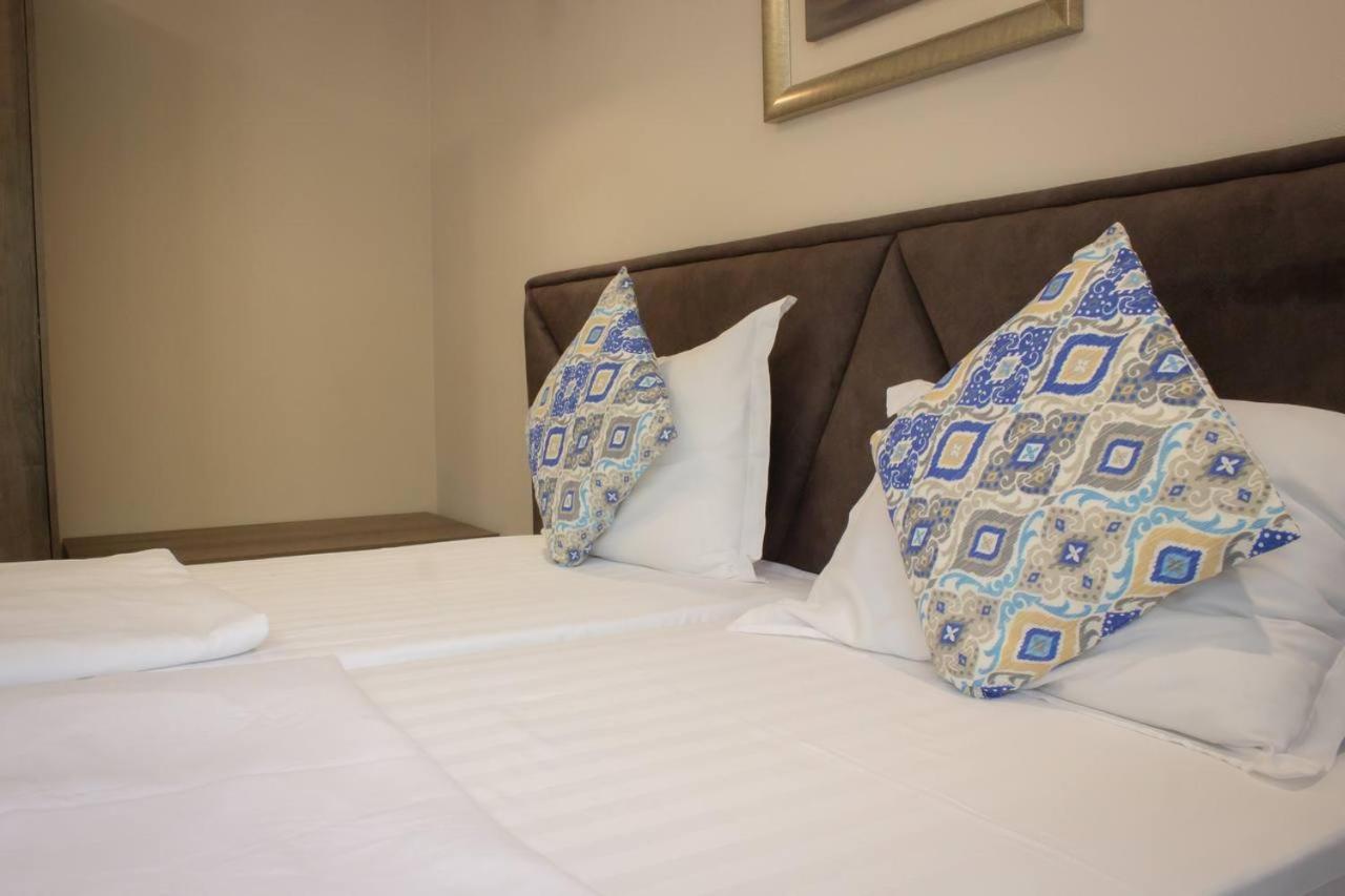 Silk Way Hotel Almati Kültér fotó