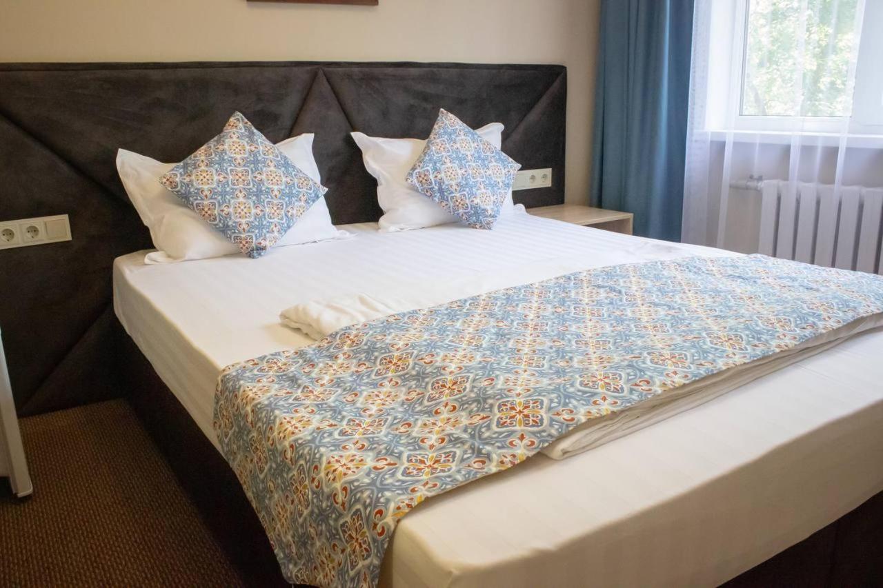 Silk Way Hotel Almati Kültér fotó