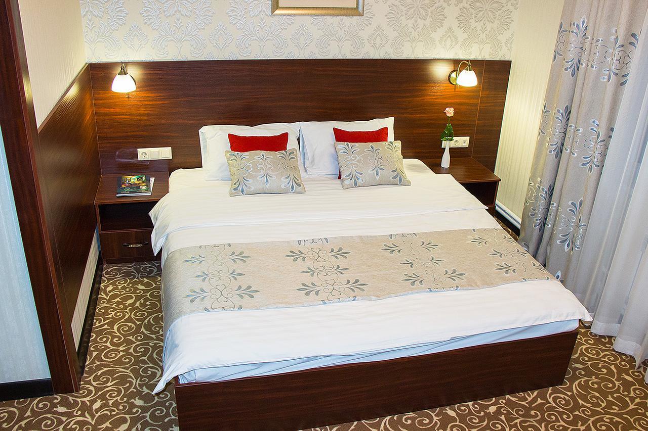Silk Way Hotel Almati Kültér fotó